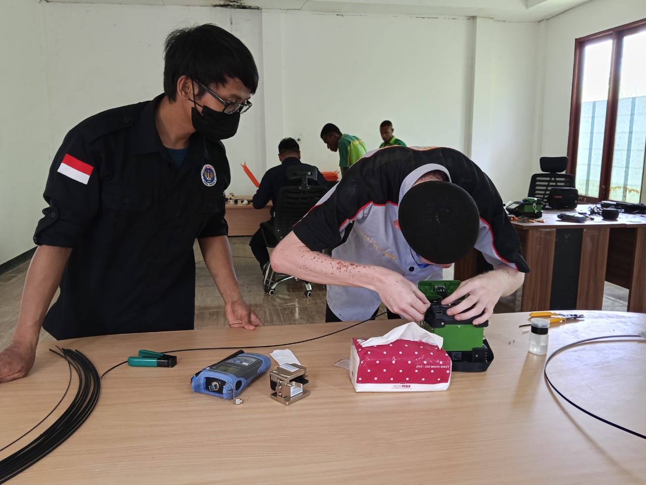 WhatsApp Image 2025-05-19 at 17.09.20 WhatsApp Image 2025-05-19 at 17.09.20